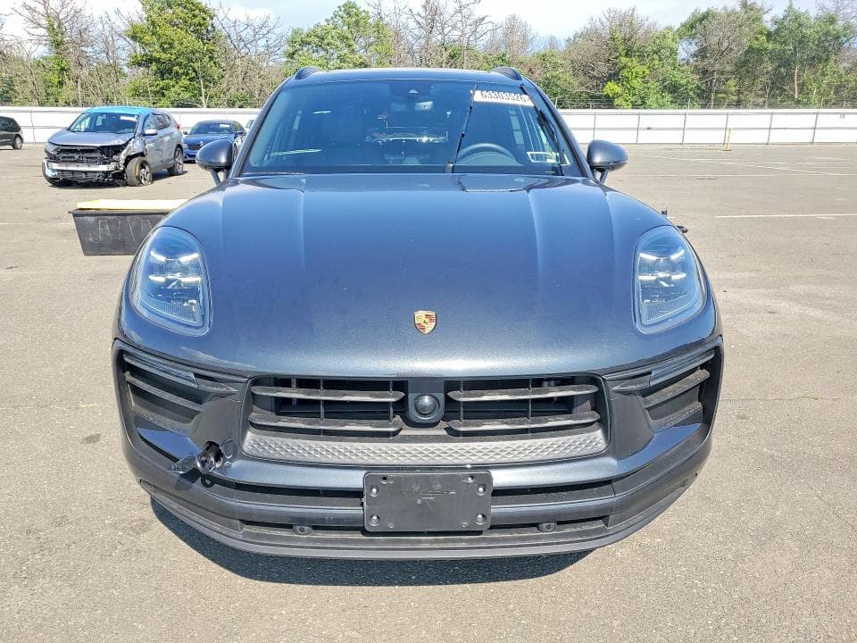 2026 PORSCHE MACAN BASE 5