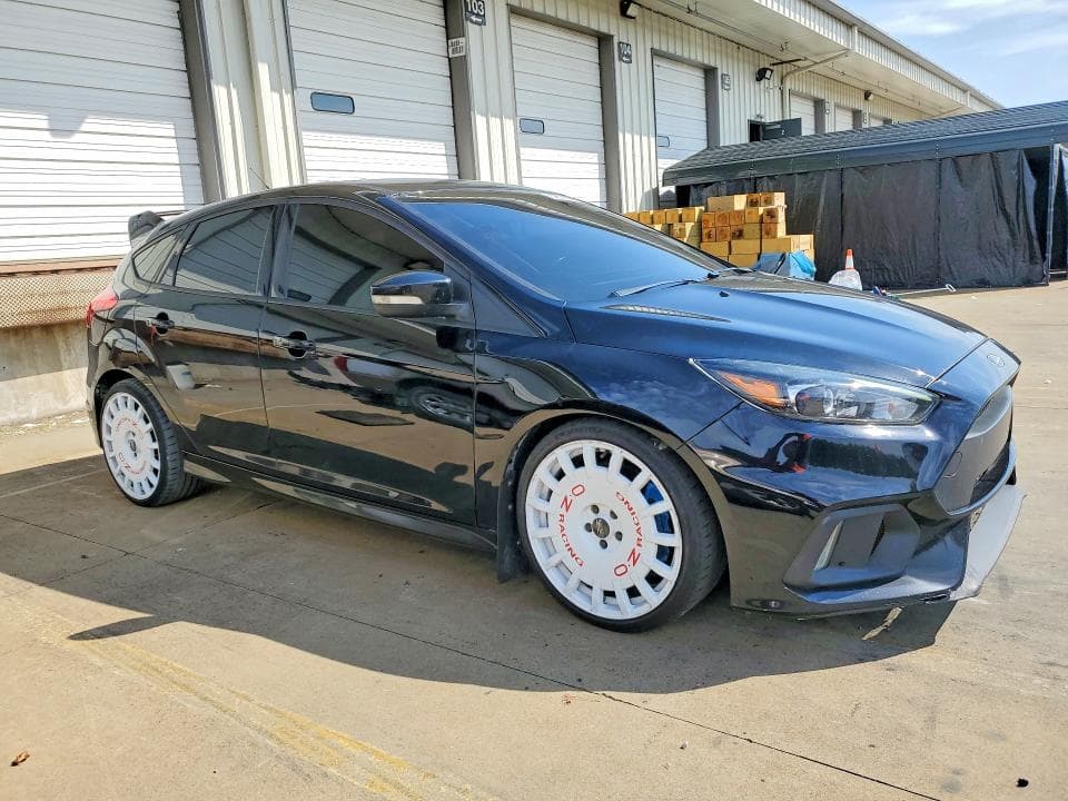 2017 FORD FOCUS RS 4