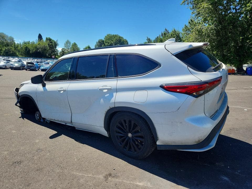 2023 TOYOTA HIGHLANDER XSE 2