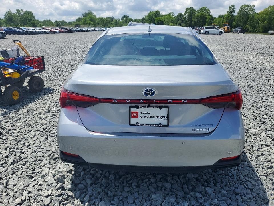 2021 TOYOTA AVALON LIMITED 6