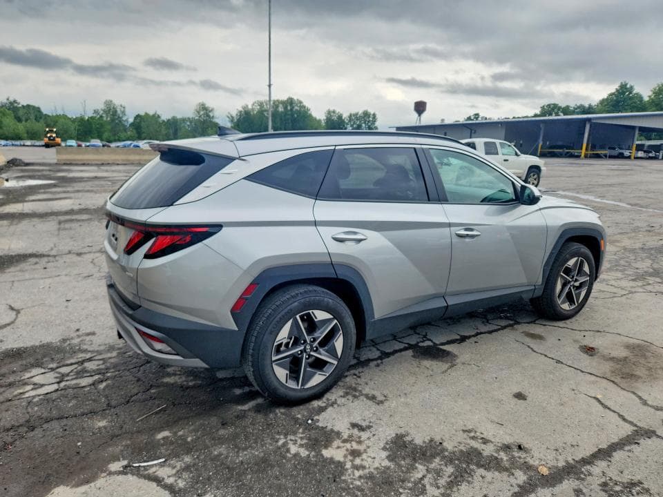 2026 HYUNDAI TUCSON SEL 3
