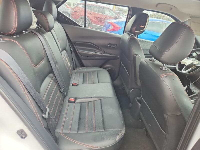 2019 NISSAN KICKS S 10