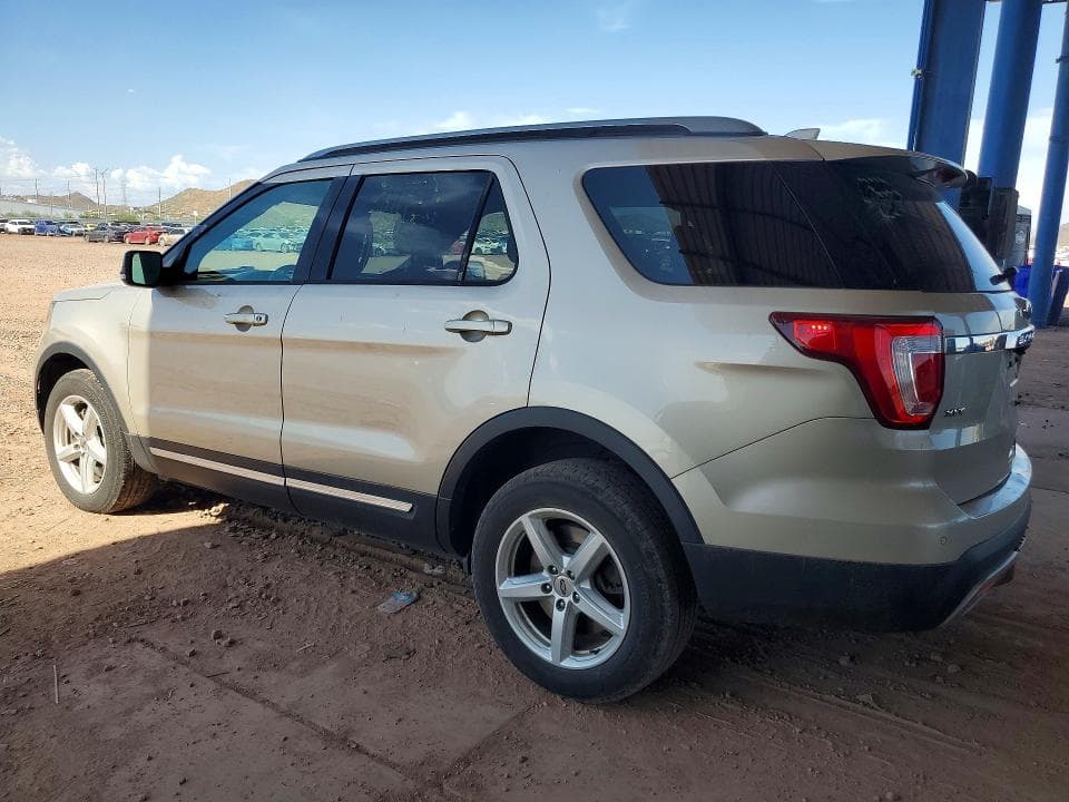 2017 FORD EXPLOR XLT 2