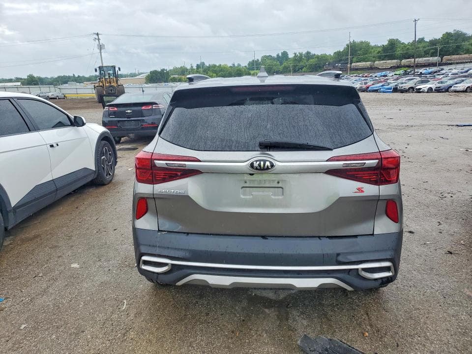 2021 KIA SELTOS S 6