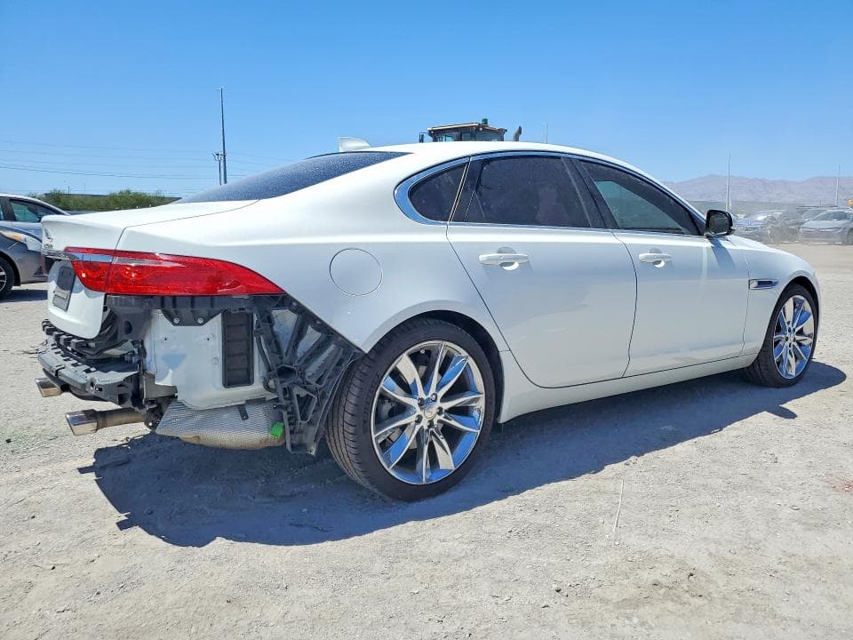 2017 JAGUAR XF PRESTIGE 3