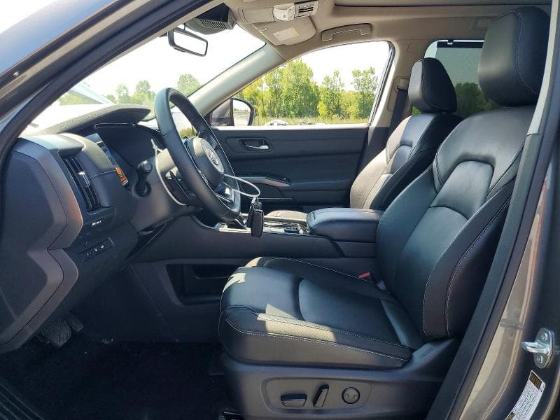 2024 NISSAN PATHFINDER SL 7