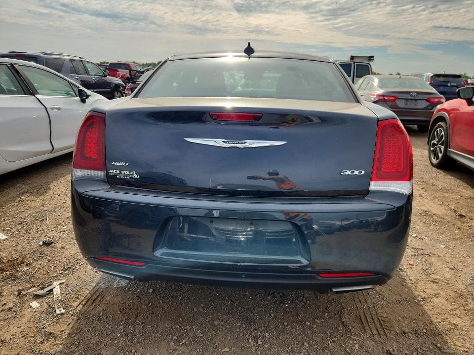 2018 CHRYSLER 300 TOURING 6