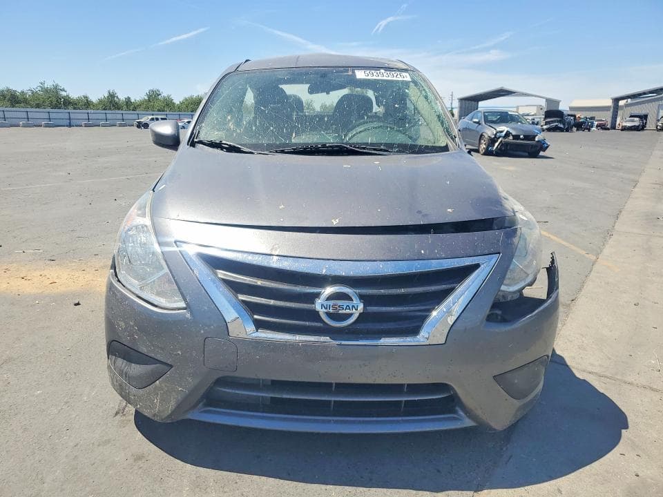 2018 NISSAN VERSA SV 5