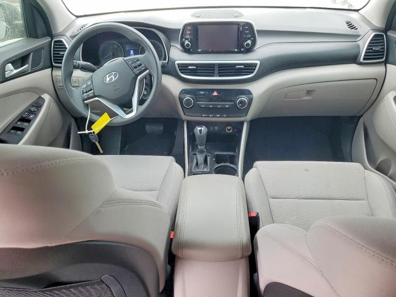 2020 HYUNDAI TUCSON SE 8