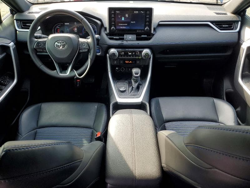 2021 TOYOTA RAV4 XSE 8