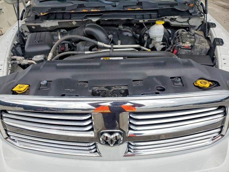 2019 RAM 1500 CLASSIC SLT 11