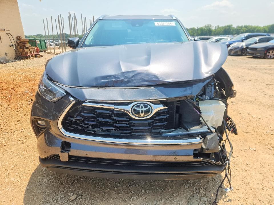 2021 TOYOTA HIGHLANDER LIMITED 5