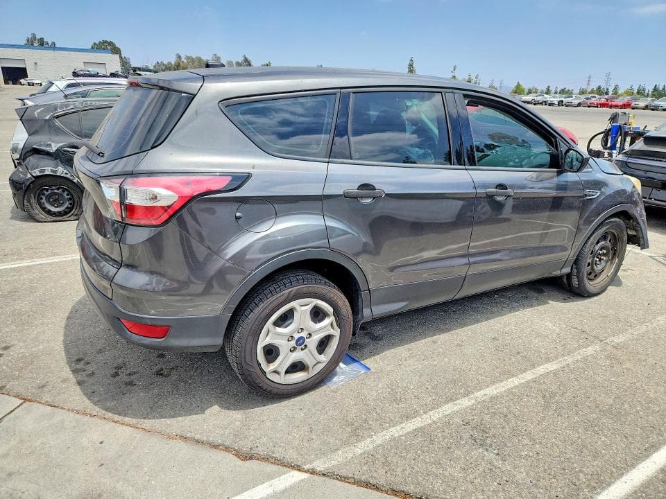 2017 FORD ESCAPE S 3