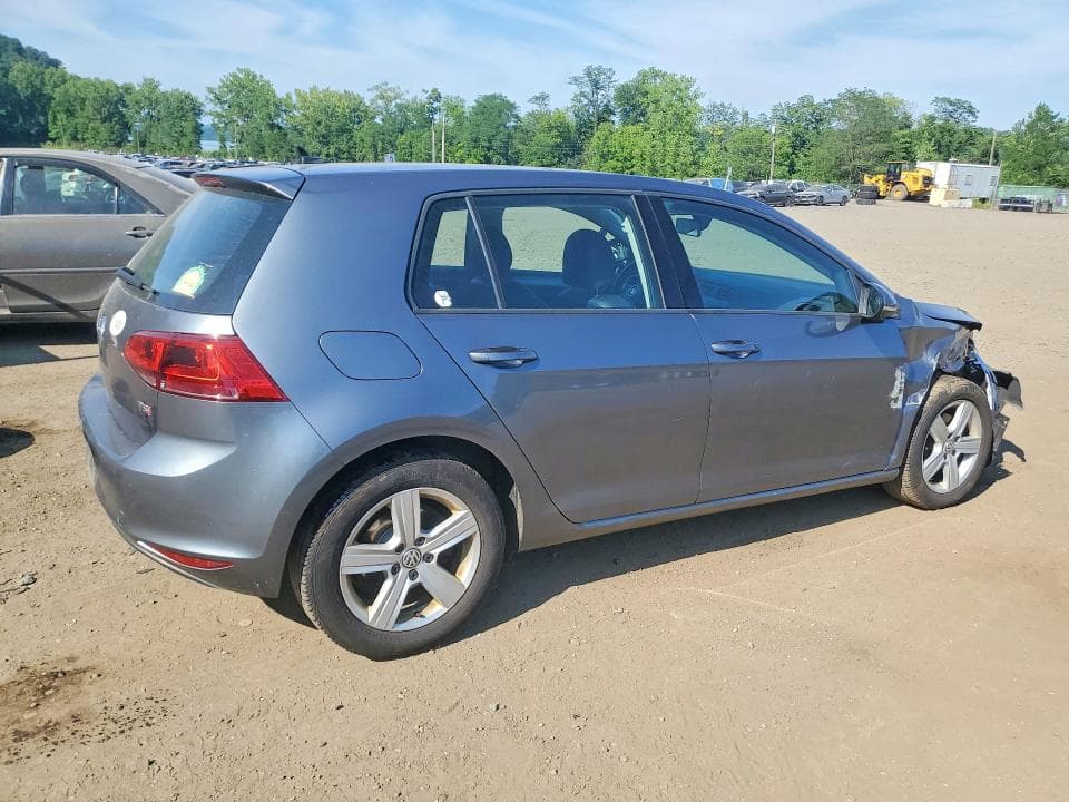 2017 VOLKSWAGEN GOLF S 3