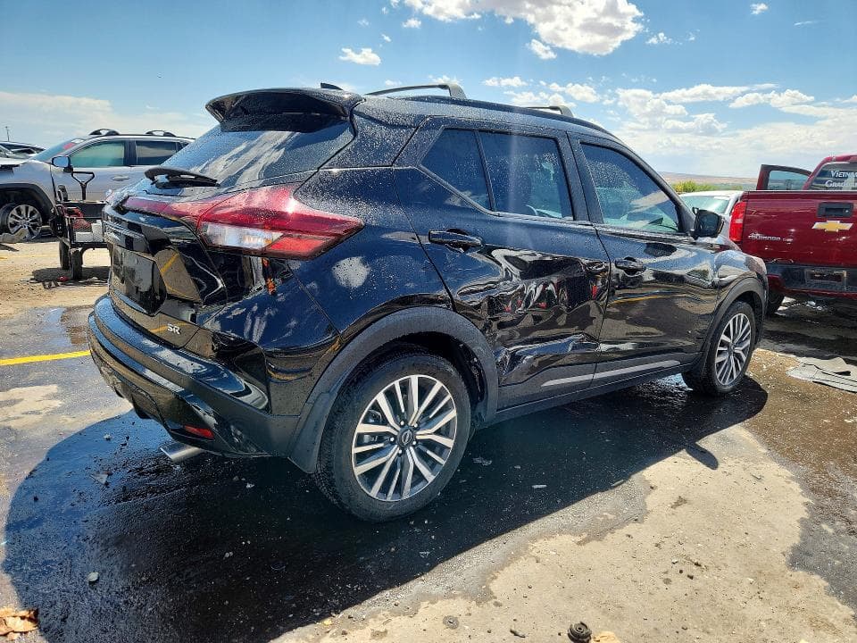2024 NISSAN KICKS SR 3