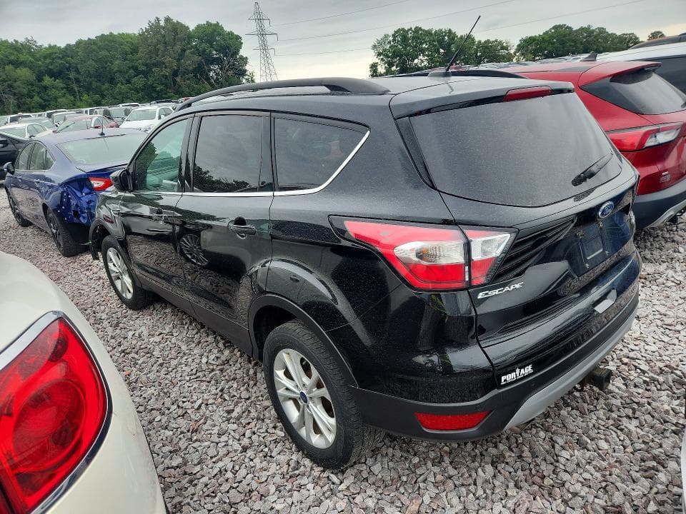 2017 FORD ESCAPE SE 2