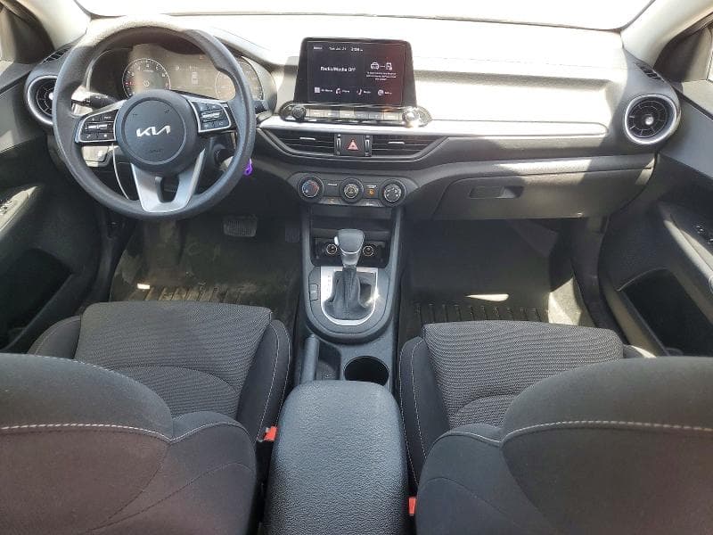 2023 KIA FORTE LXS 8