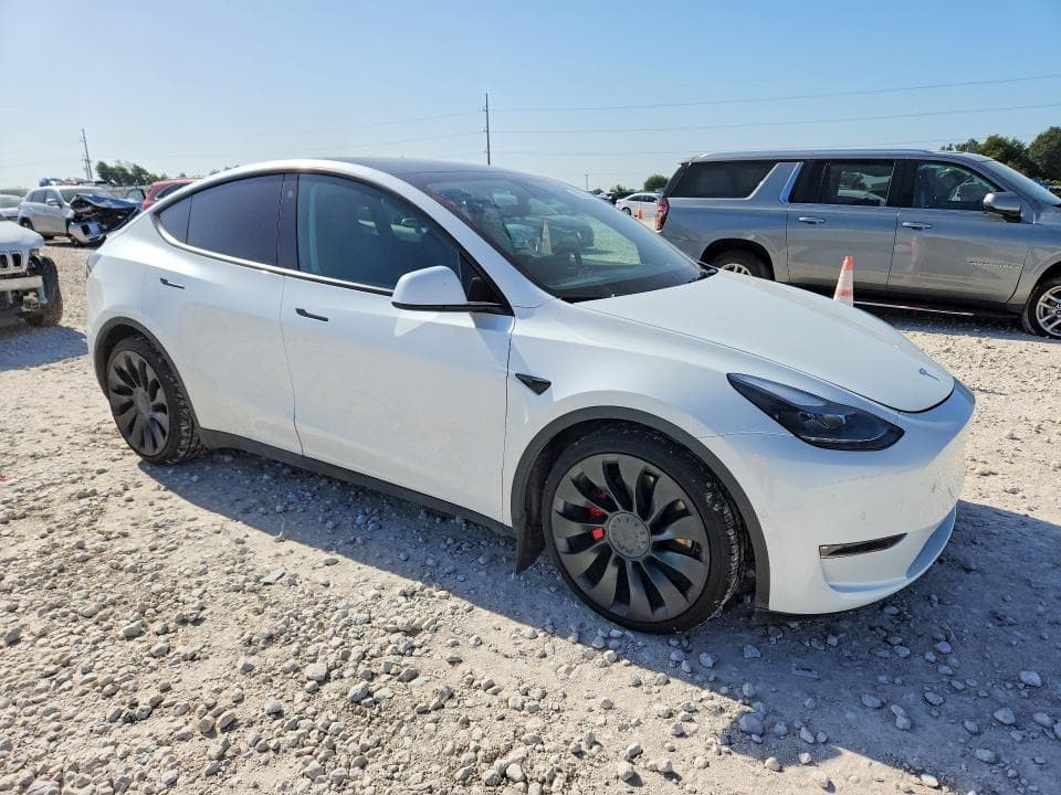 2022 TESLA MODEL Y 4