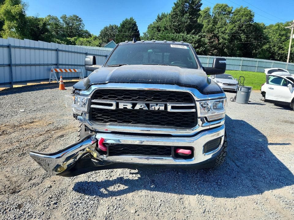 2024 RAM 2500 TRADESMAN 5