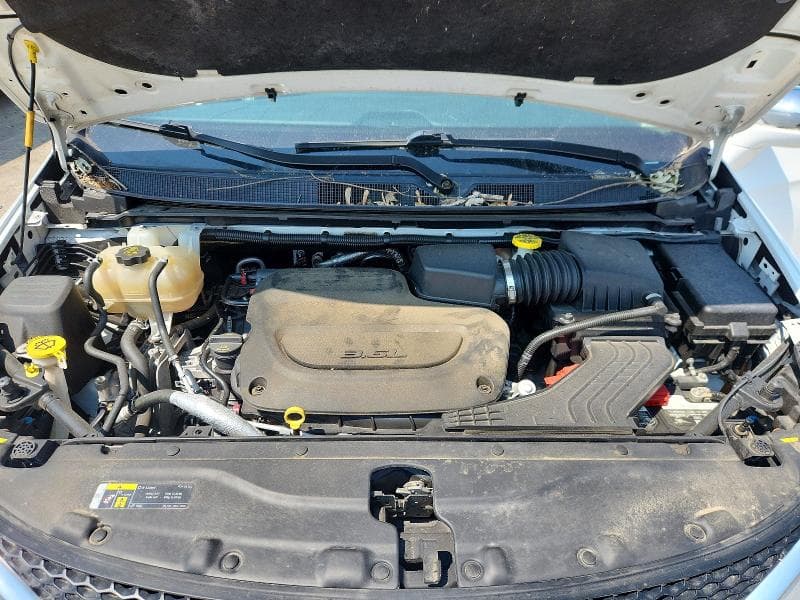 2019 CHRYSLER PACIFICA LIMITED 12
