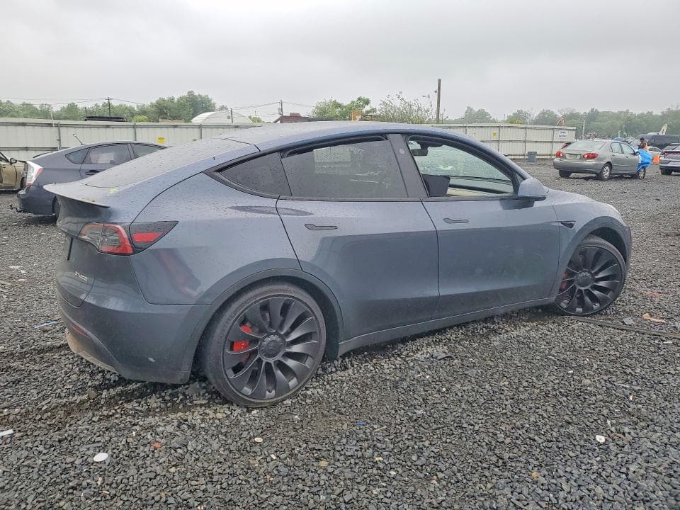 2023 TESLA MODEL Y 3