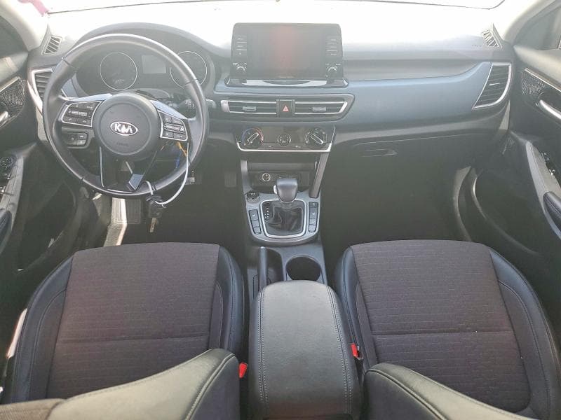 2021 KIA SELTOS S 8