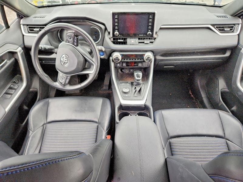 2020 TOYOTA RAV4 XSE 8