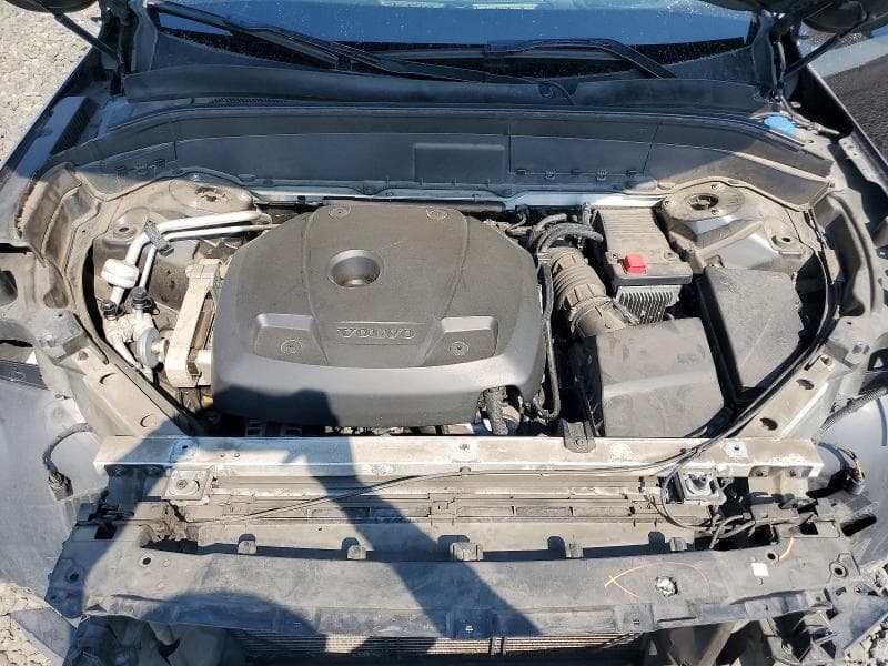 2017 VOLVO XC90 T6 12