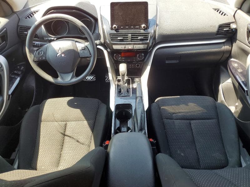 2023 MITSUBISHI ECLIPSE CROSS LE 8