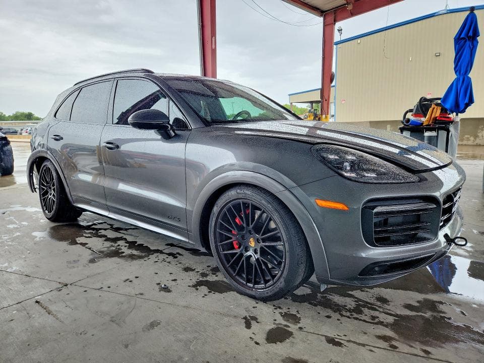 2021 PORSCHE CAYENNE GTS 4