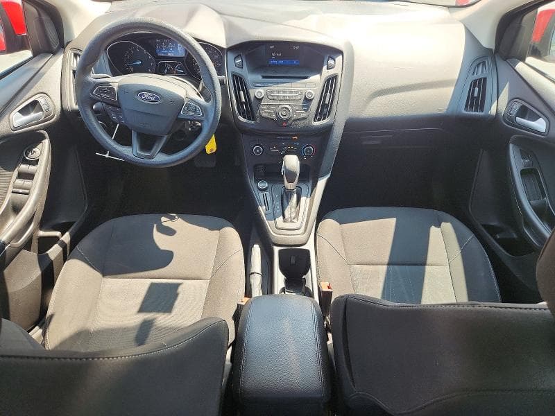 2017 FORD FOCUS SE 8