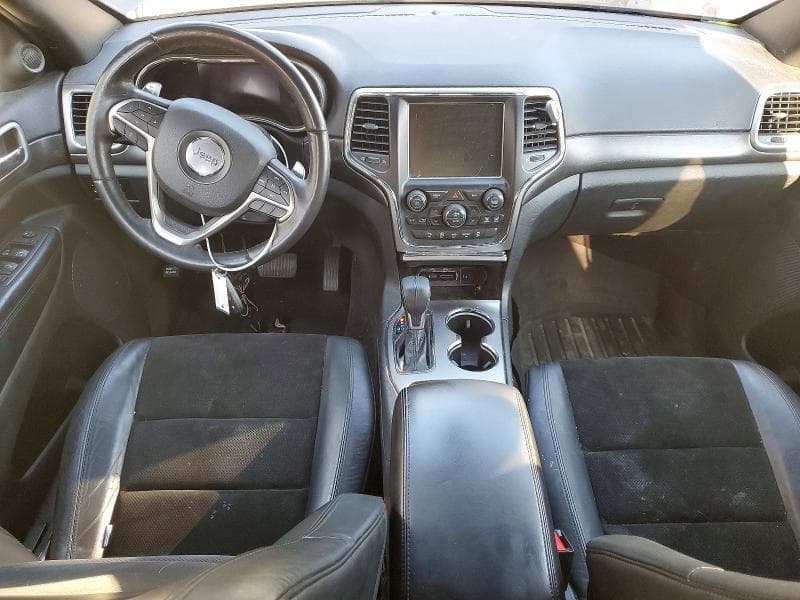 2017 JEEP GRAND CHEROKEE LAREDO 8