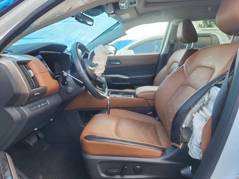 2025 NISSAN PATHFINDER PLATINUM 7