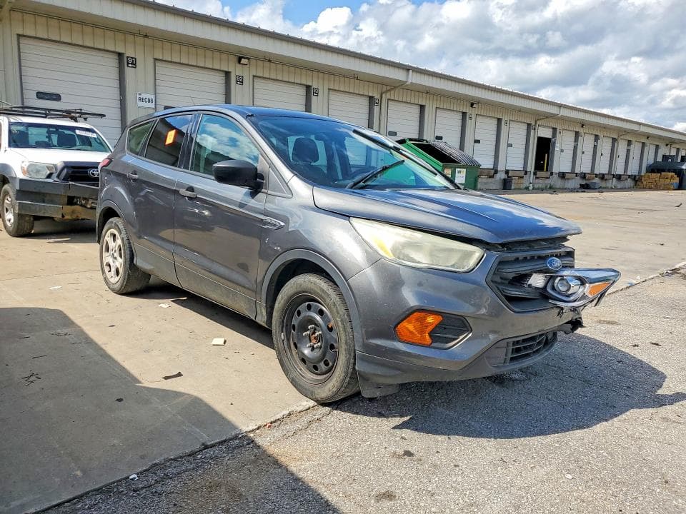 2017 FORD ESCAPE S 4