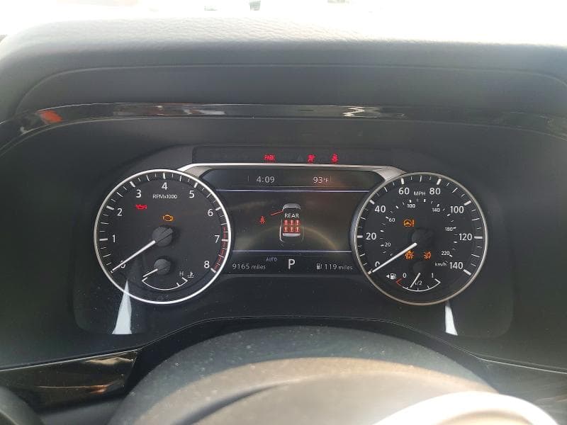 2025 NISSAN PATHFINDER SL 9