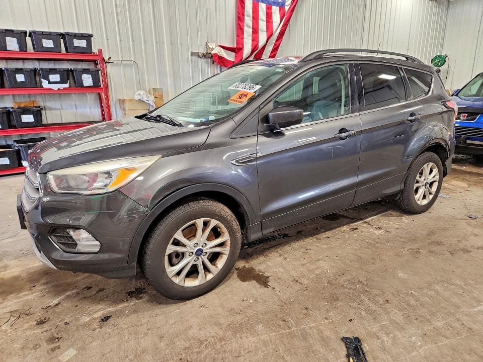 2018 FORD ESCAPE SE - 1