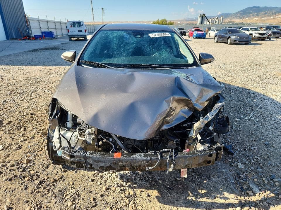 2017 TOYOTA COROLLA SE 5