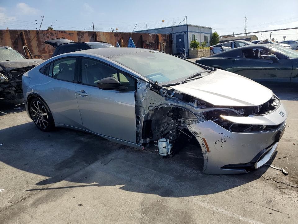 2026 TOYOTA PRIUS PLUG-IN HYBRID XSE PREMIUM 4