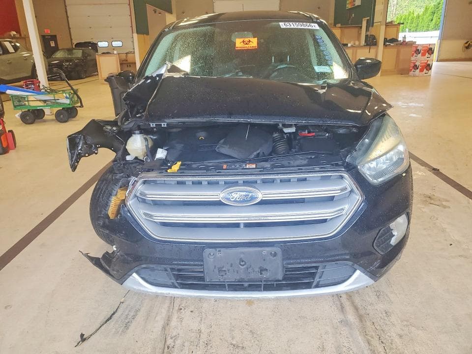 2017 FORD ESCAPE SE 5