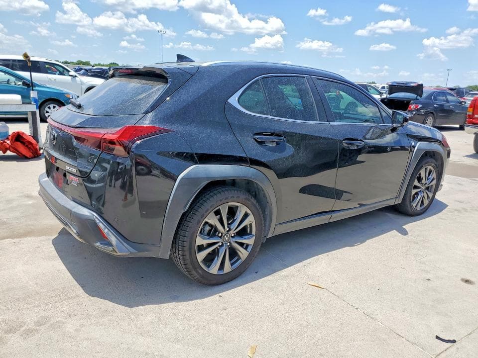 2019 LEXUS UX 200 3