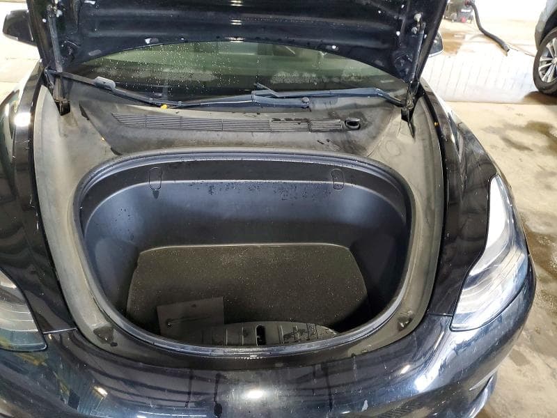 2018 TESLA MODEL 3 11