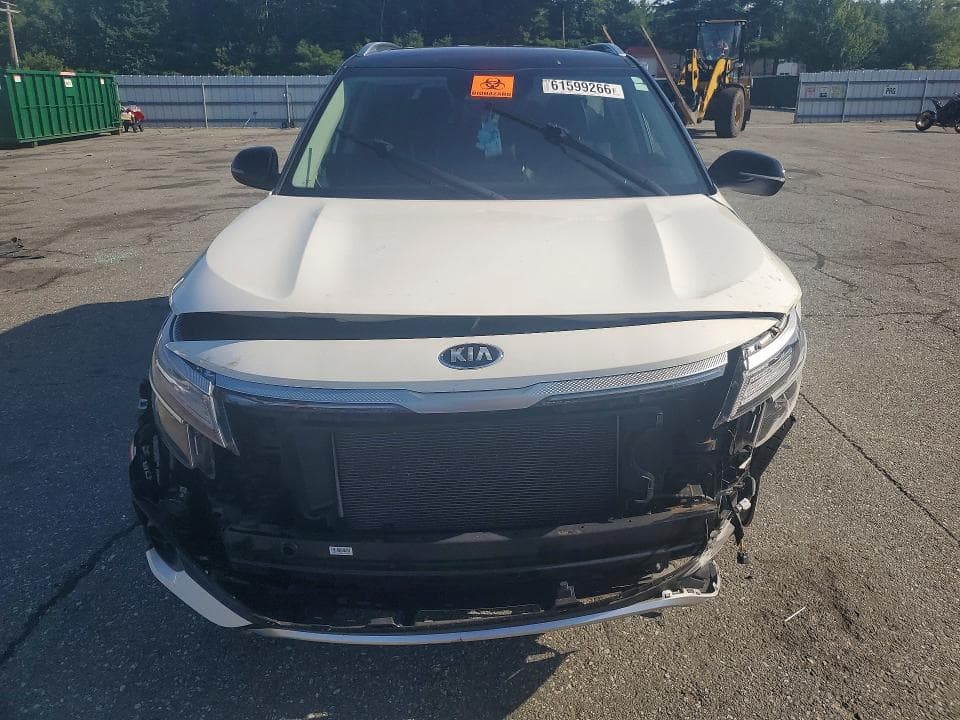 2021 KIA SELTOS S 5