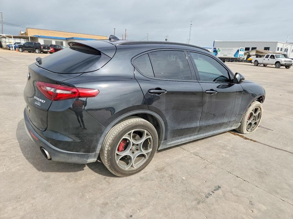 2019 ALFA ROMEO STELVIO 3