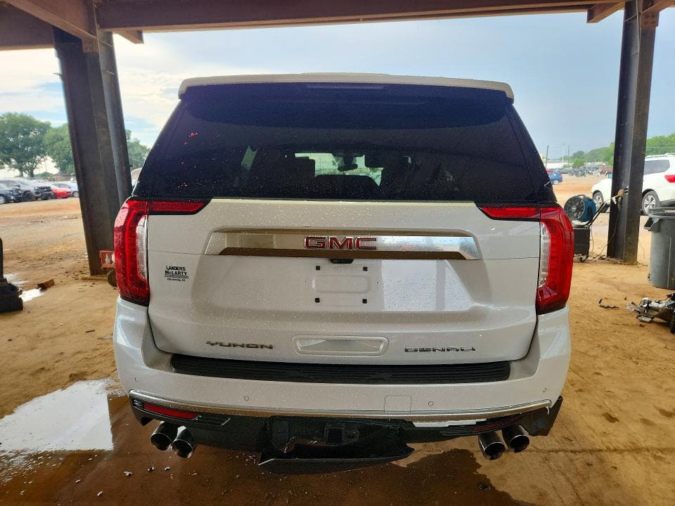 2021 GMC YUKON DENALI 6