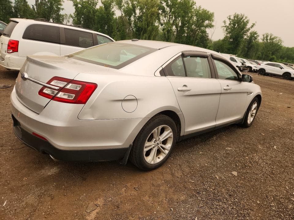 2018 FORD TAURUS SE 3
