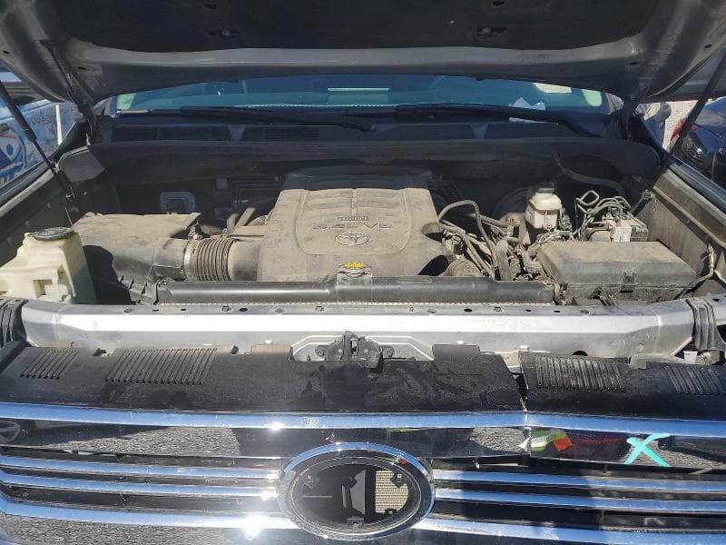 2017 TOYOTA TUNDRA SR5 11
