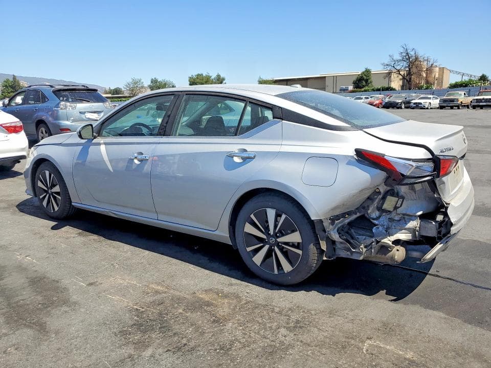 2021 NISSAN ALTIMA SV 2
