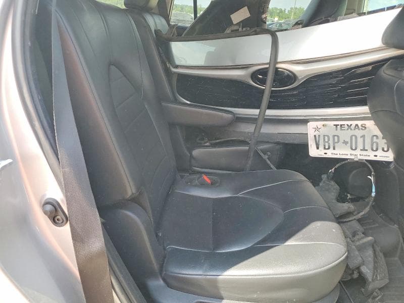 2024 TOYOTA HIGHLANDER XLE 10
