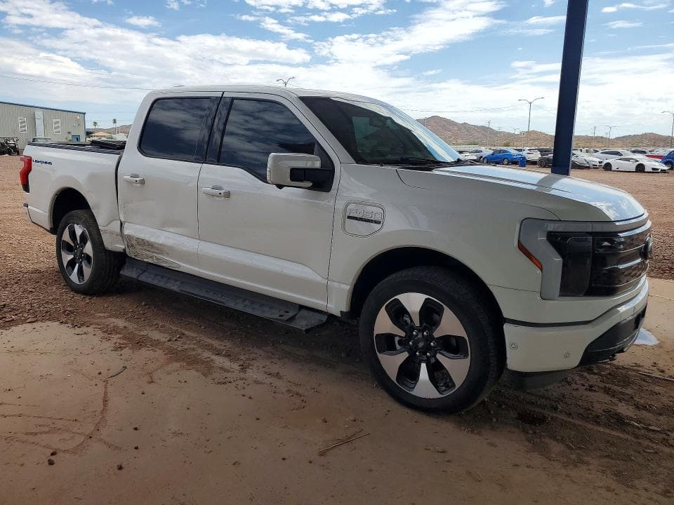 2023 FORD F150 LIGHTNING PRO 4