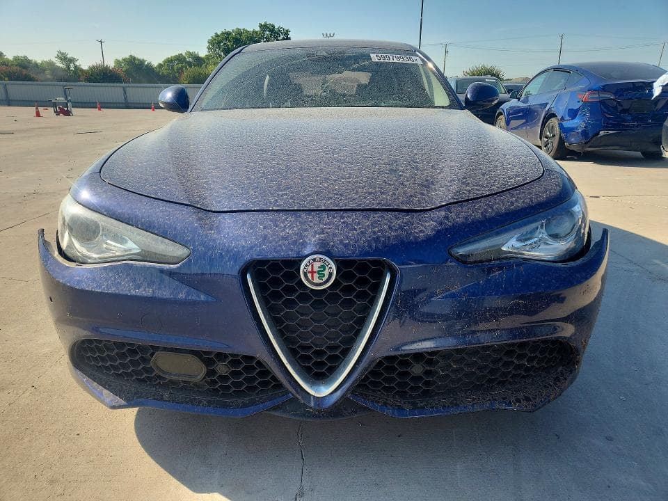 2017 ALFA ROMEO GIULIA TI 5